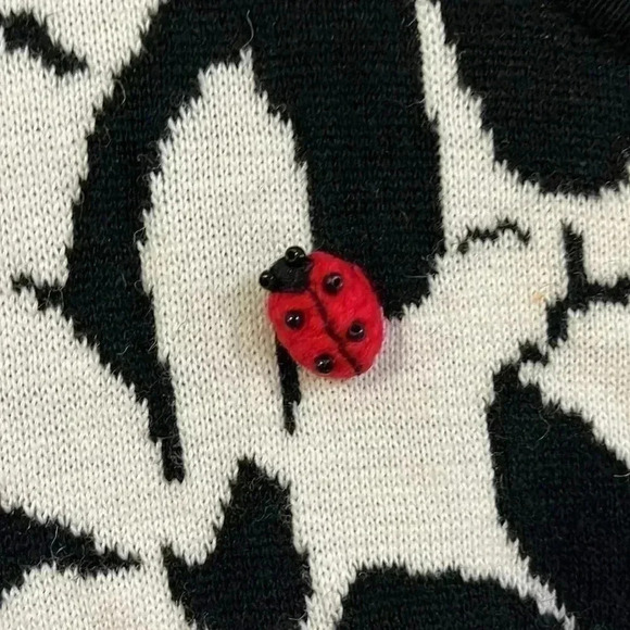 [XL]Antarctica Novelty Floral  with Embroidered Ladybug SS Cotton knit Sweater - Picture 3 of 6